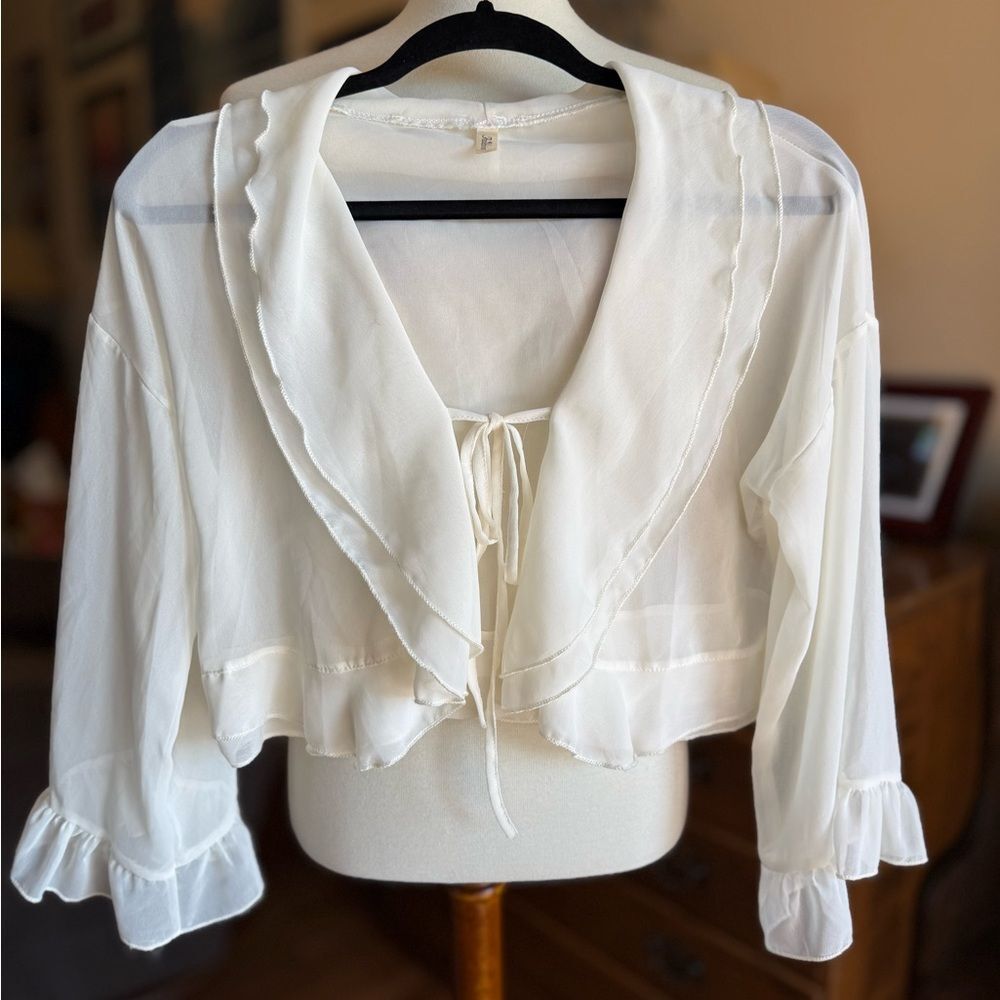 NWOT Chic Cream Sheer Ruffle Jacket sz LG - Picture 2 of 5